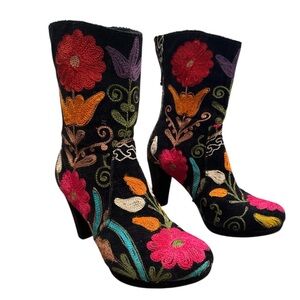 Saratoga Turkish Bazaar Suzani Style Black Multi Embroidered Boots EU 40 US 9